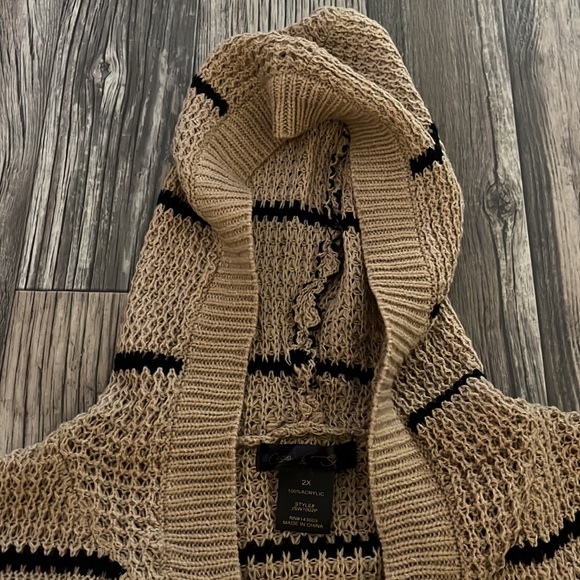 Tan and black striped cardigan with hood - Picture 3 of 5